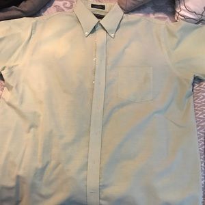 Men’s short sleeved summer dress shirt